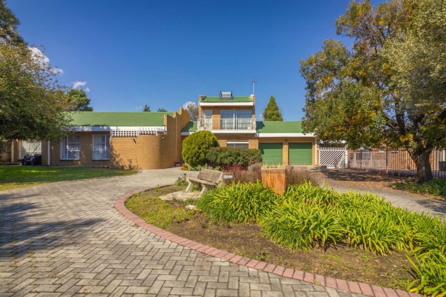 4 Bedroom Property for Sale in Jordania Free State
